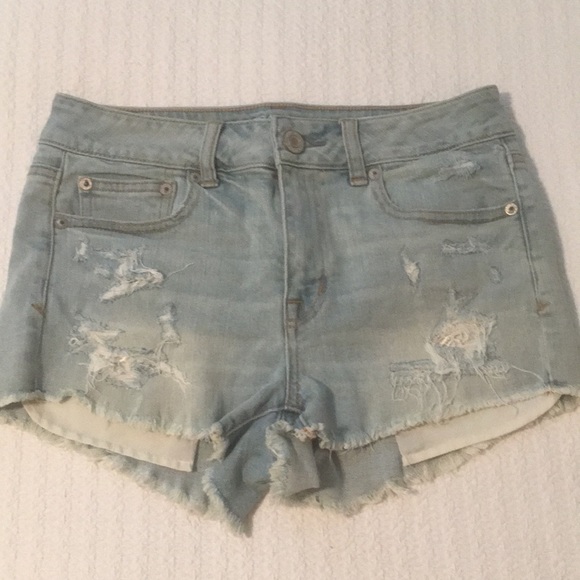 American Eagle Hi-Rise Distressed Shortie - Picture 2 of 6
